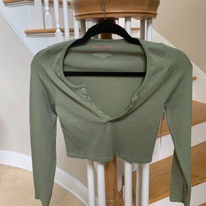 NWT Long Sleeve Rib Snap Henley